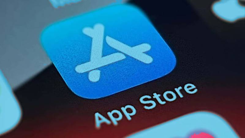 Apple To Allow Rival App Stores On iPhones In EU