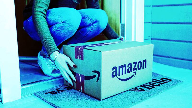 Amazon Launches New AI Shopping Assistant 