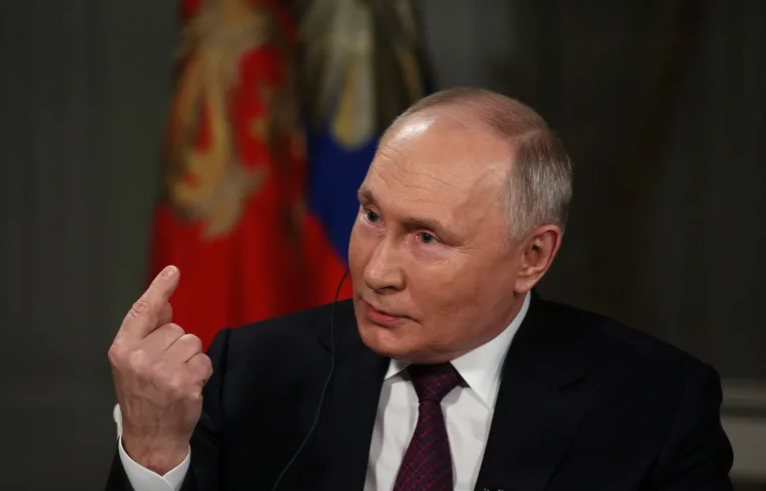 Putin Calls for End to US Weapon Supply to Ukraine